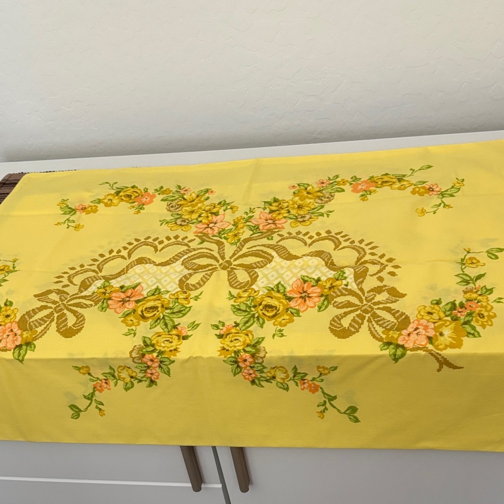 JCPenney Yellow Floral Pillow‎ Cover
